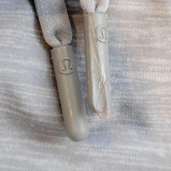 Lululemon Men’s Short Size M Grey Running Training Pockets Drawstring Lined - Picture 11 of 13